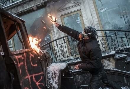 ucraina_maidan_molotovR439