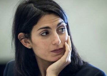 virginiaraggi_zoom3R439