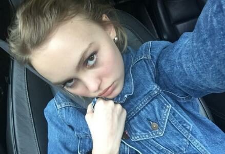 lily-rose-depp_R439