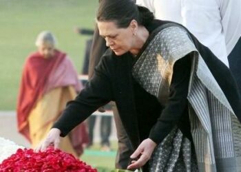 soniagandhi_fioriR439