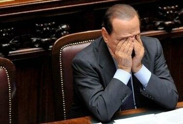 BerlusconiCameraDisperato_R375