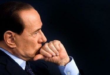 BerlusconiPensieroso_R375-1