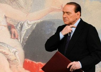 BerlusconiPreoccupazione_R375