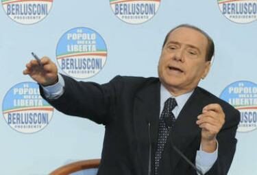 Berlusconi_ContestatoreR375