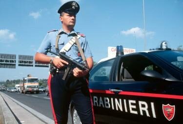 Carabinieri_Posto_bloccoR375