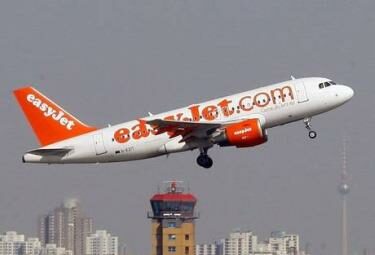 Easyjet_AereoR375