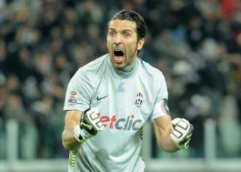 GigiBuffon_R400