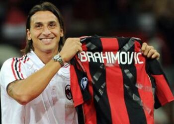 Ibrahimovic_presMil_R375_30ago10