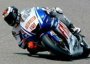 Lorenzo-pole-Mugello_R375