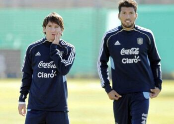 Messi_Garay