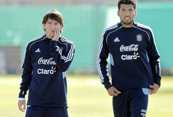 Messi_Garay