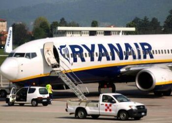 Ryanair_AereoR375