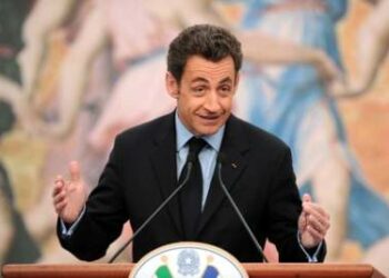 SarkozyConferenzaR400