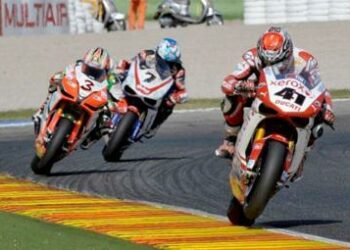 Superbike-Valencia-_R375