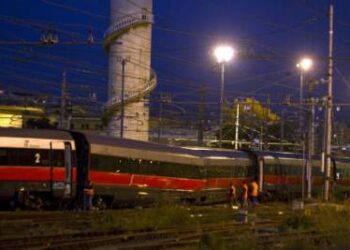 Treni_Scontro_Roma260412R400