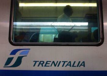 Trenitalia_TrenoR375_17mar09