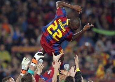 abidal_festeggiato_R400_4mag11