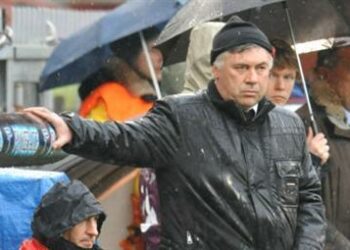 ancelotti_pensieroso_R375x255_01mar09