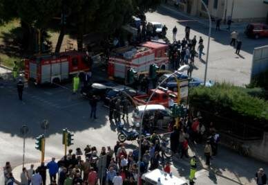 brindisi_attentato_scuola