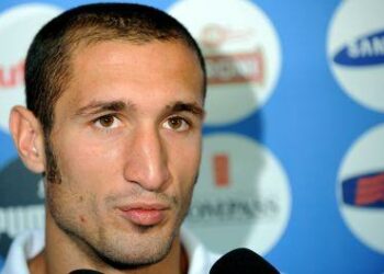 chiellini_R375x255_15dic08