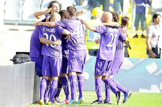 fiorentina_esultanza_toni_cataniaR400