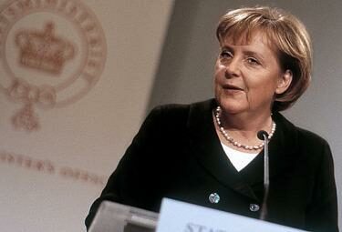 merkel_ppiano1R375_3mar09