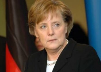 merkel_ppianoR400