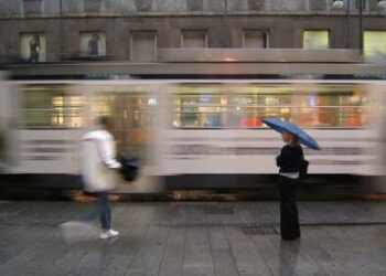 milano_tram_pioggiaR375