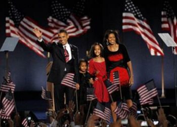 obamafamily_R375_04nov08