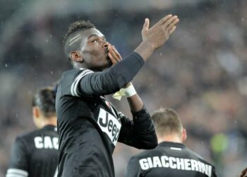 paul_pogba_bacio_curva