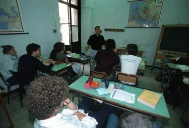 scuola_insegnanteIIR375