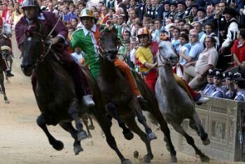 siena_palio_culturaR400