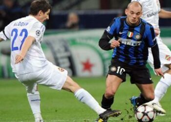 sneijder_azione_R375x255_31mar10