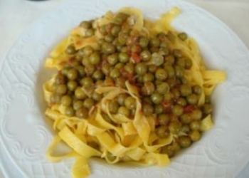 tagliatelle_sugo_piselliR400