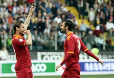 totti_vucinic_R375x255_01mag10