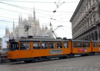 tram-atm-milano-r400