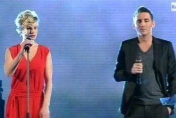 sanremo2011_Moda-Emma2R400