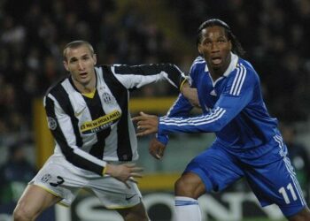 Drogba_Chiellini