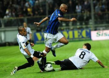 Maicon_439x302