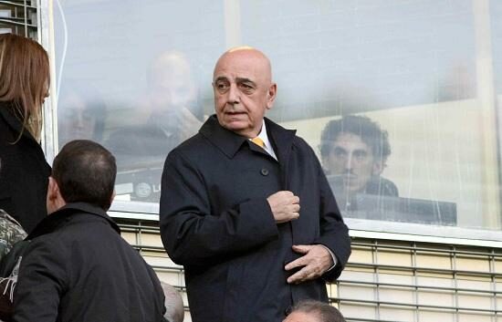 galliani_milan_tribunaR400