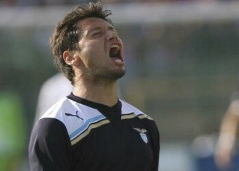 mauro_zarate_lazio_r400