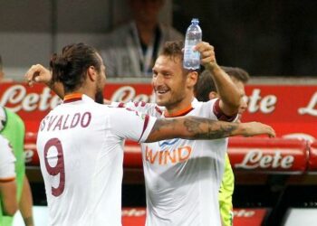 osvaldo_totti_bottiglietta