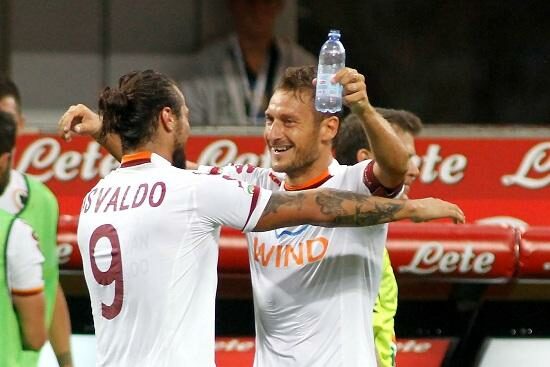 osvaldo_totti_bottiglietta