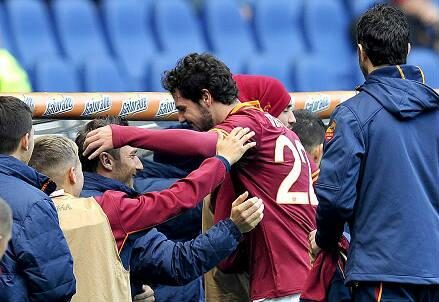 totti_destro_abbraccio