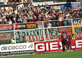 milan_esultanza_tifosi