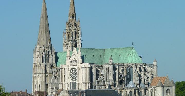 chiesa_cattedrale_chartres_arte_wikipedia