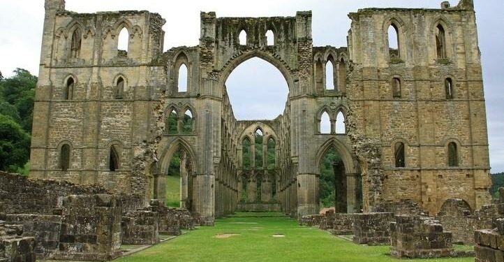 rievaulx_abbazia_chiesa_medioevo_cultura_phixr