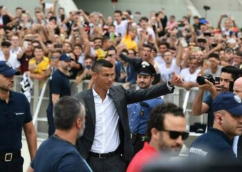 Cristiano_Ronaldo_Torino_arrivo_lapresse_2018