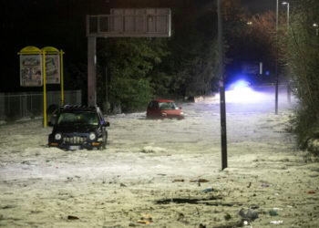 grandine_roma_maltempo_meteo_pioggia_lapresse_2018