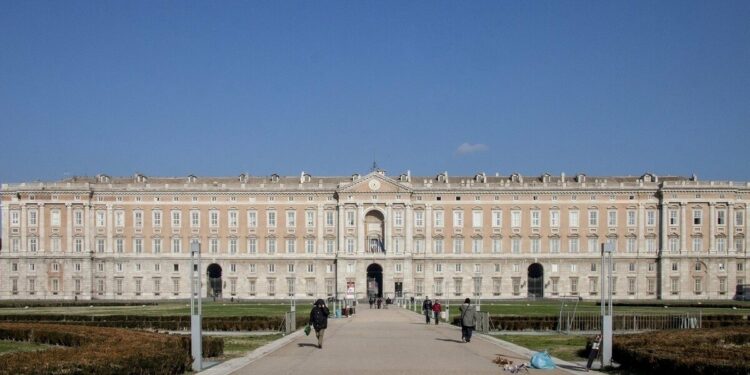 La Reggia di Caserta (Pixabay)